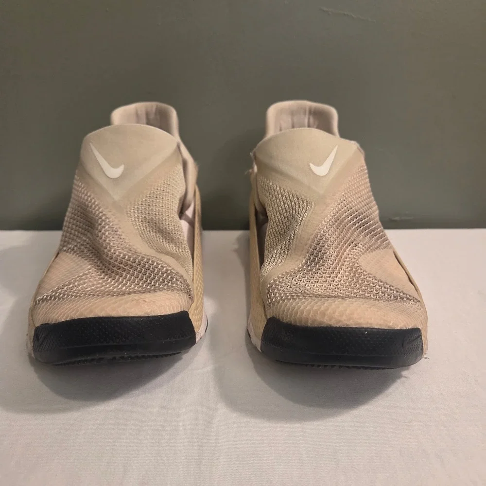 Nike Women's Go FlyEase Easy On/Off Sneakers, Size 8.5,‎ Light Tan Cream